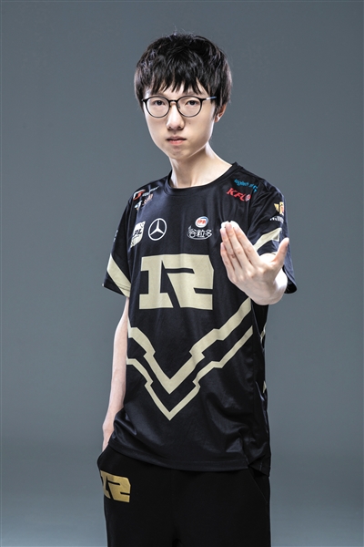 Kaiyun官网入口-浓眉哥字母哥对位锦集